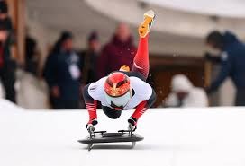 皇马凭借冈萨罗的帽子戏法将比分锁定为5️⃣！ 您心中的本场最佳球员是谁？ 来源：转会专家罗马诺