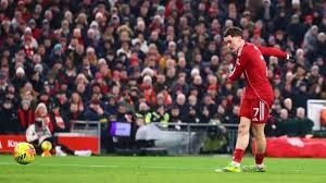 这个拉拉队员手里拿的是啥？