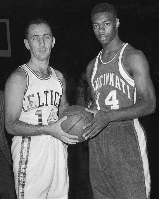 他在防守贡 他在防守贡