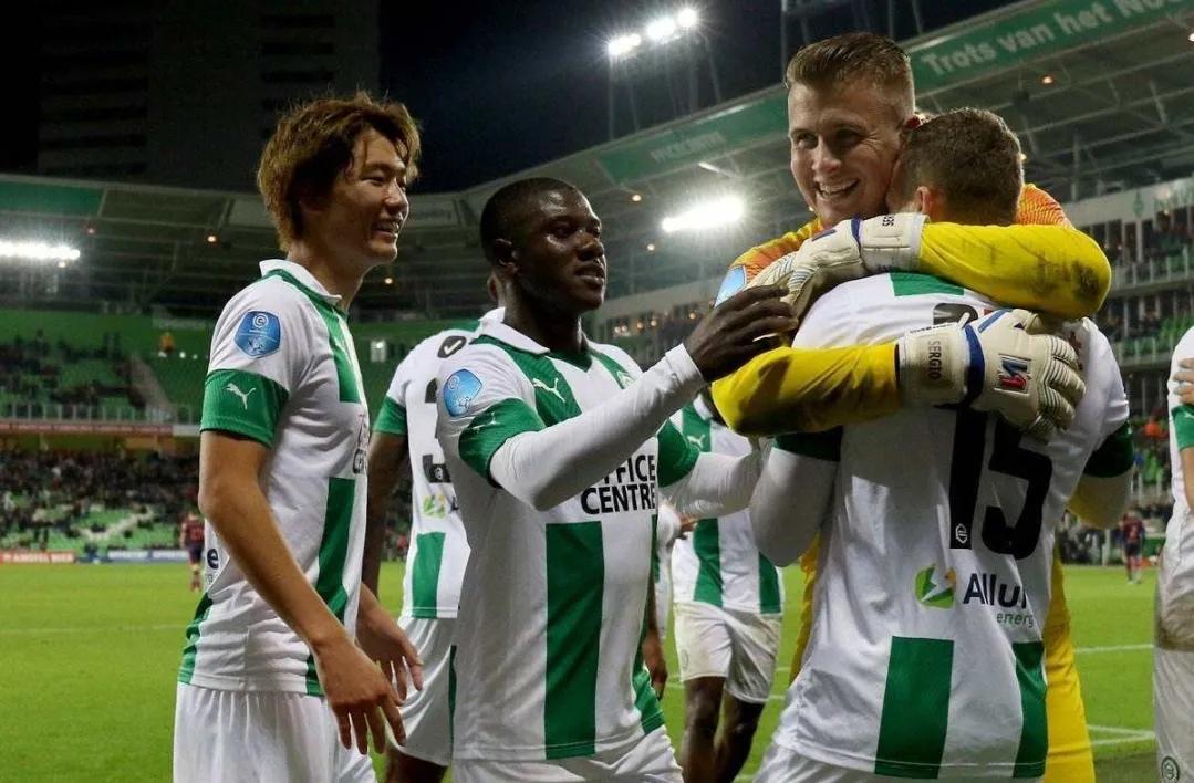 万多夫斯基 万多夫斯基